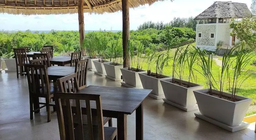 Hotelli Amani Villas Nature Retreat