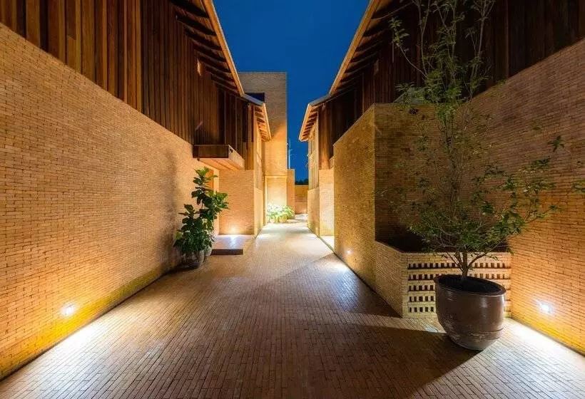 Hotelli Athita The Hidden Court Chiang Saen