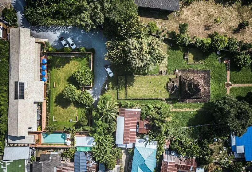Hotelli Athita The Hidden Court Chiang Saen