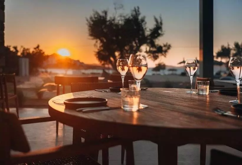 ホテル Cove Paros