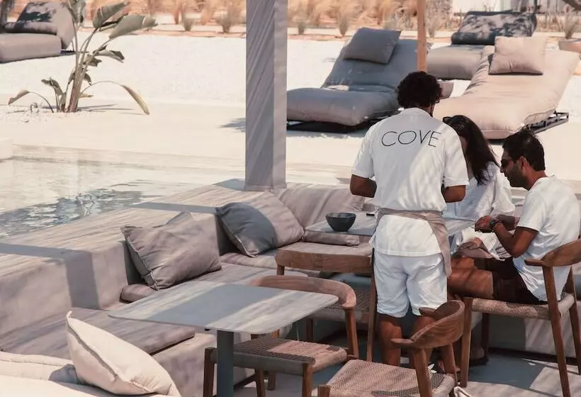 ホテル Cove Paros