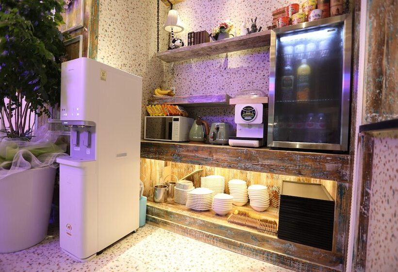 Hotel February Dongdaegu