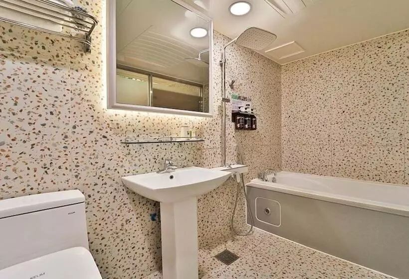 Hotelli February Dongdaegu