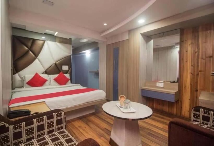 Hotel Goroomgo Broadway Mall Road Darjeeling