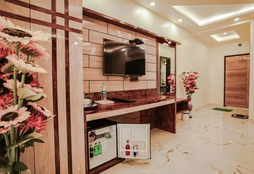 Hotelli Royal Gitanjali Resorts And Spa