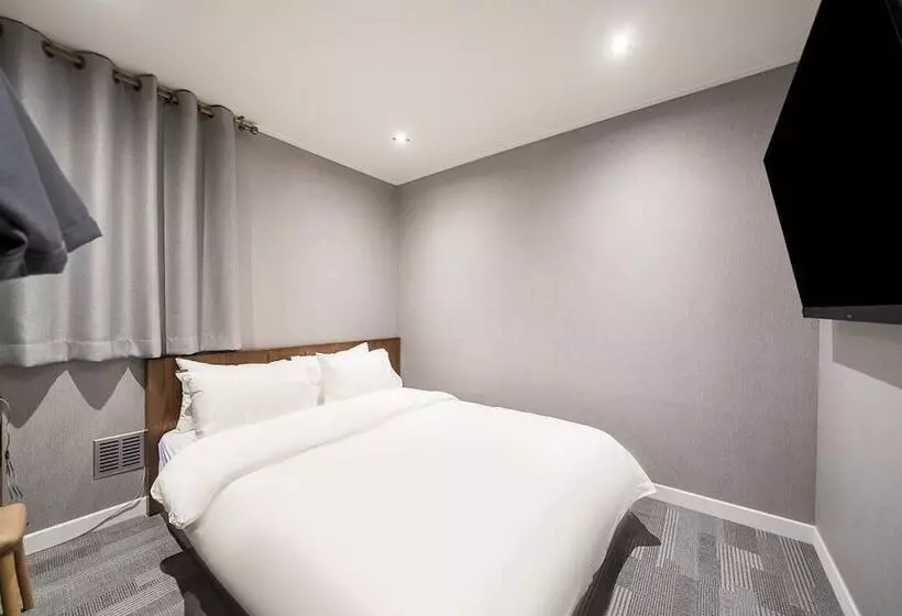 ホテル Seven Step