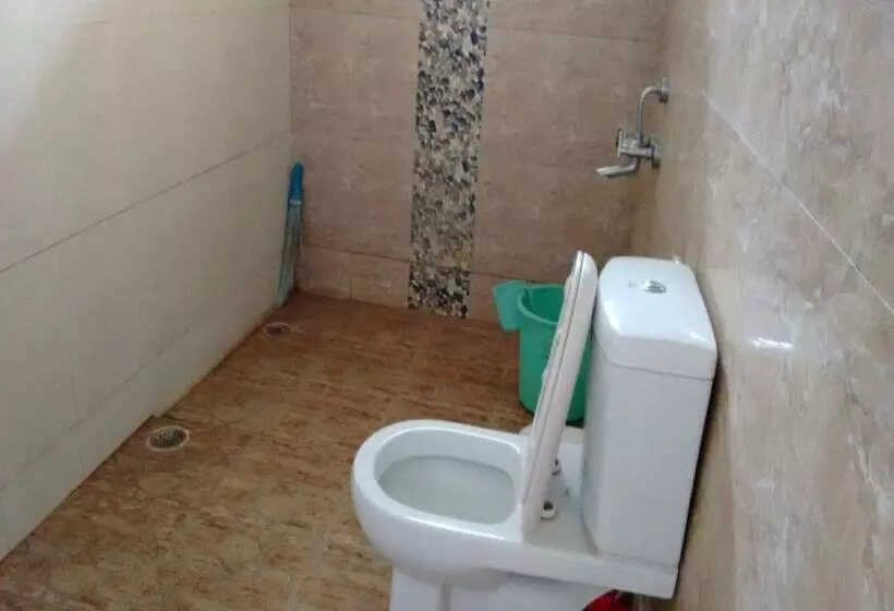 Hotelli The Big Cat Den Resort