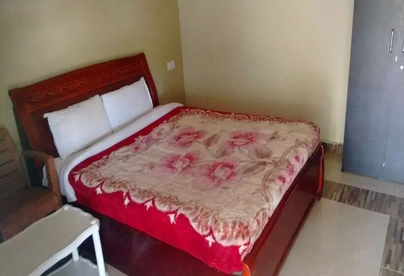 Hotelli The Big Cat Den Resort