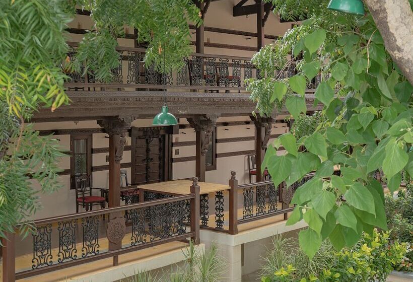 Hotel Tree Of Life Darbargadh, Dared