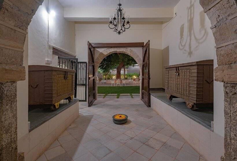 Hotel Tree Of Life Darbargadh, Dared