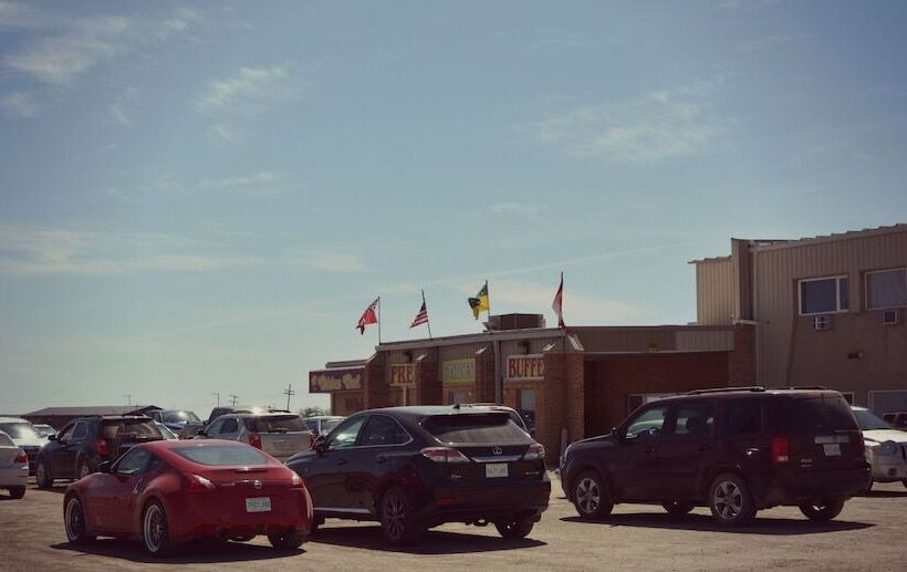 فندق Whitewood Inn