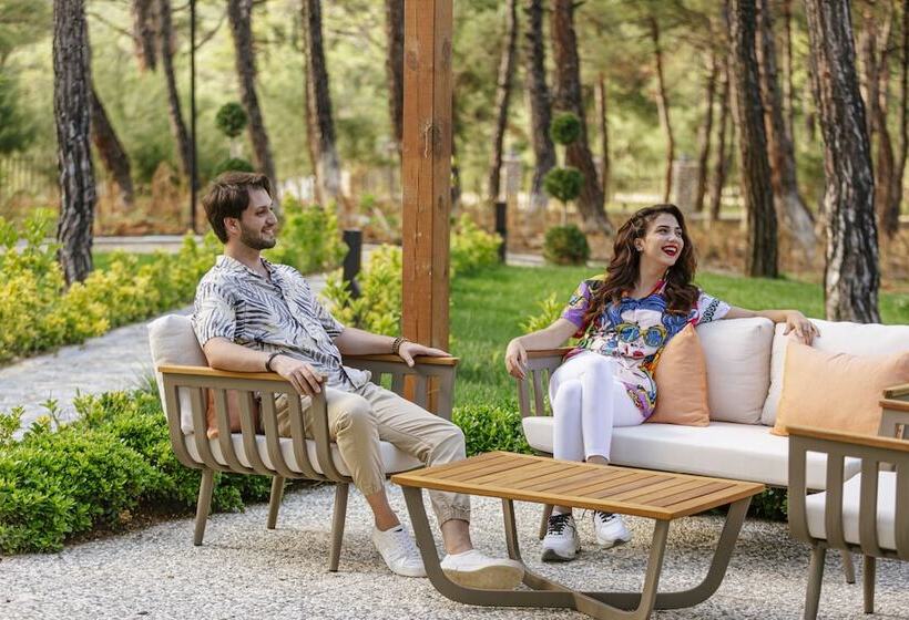 Marisstone Hotel Villa