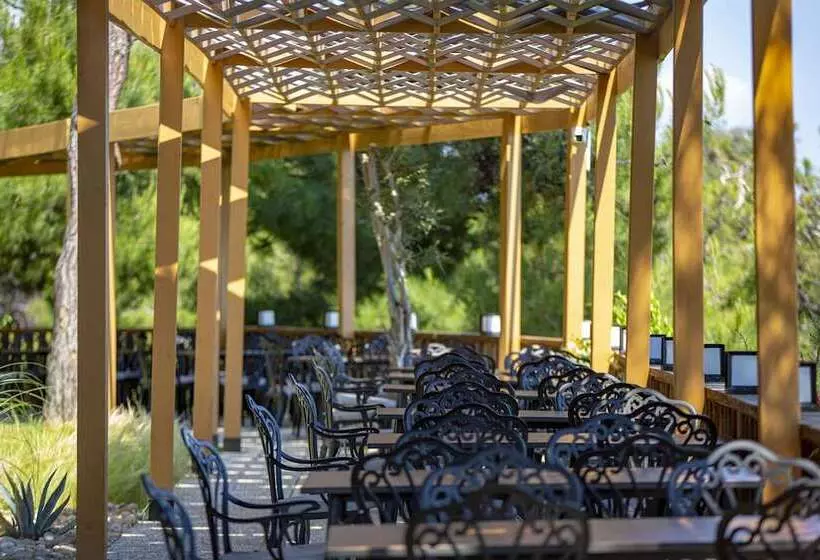 Marisstone Hotel Villa