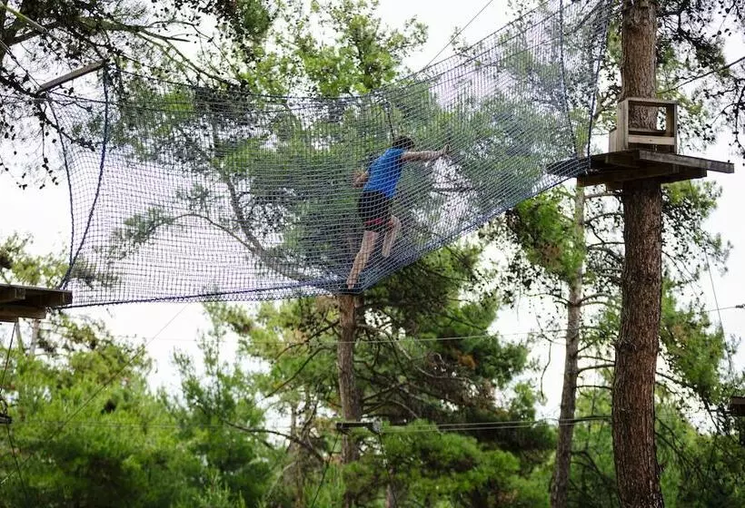 Marisstone Hotel Villa