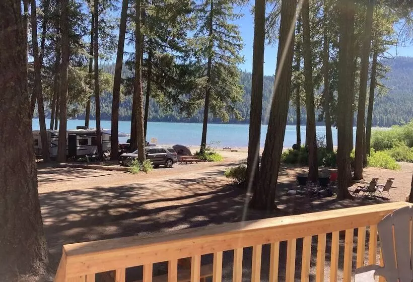 Motelli Silver Beach Resort