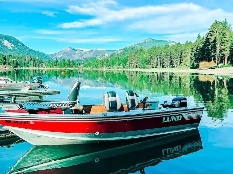 Motelli Silver Beach Resort