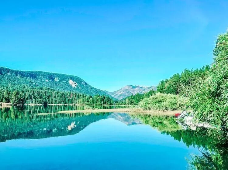 Motelli Silver Beach Resort