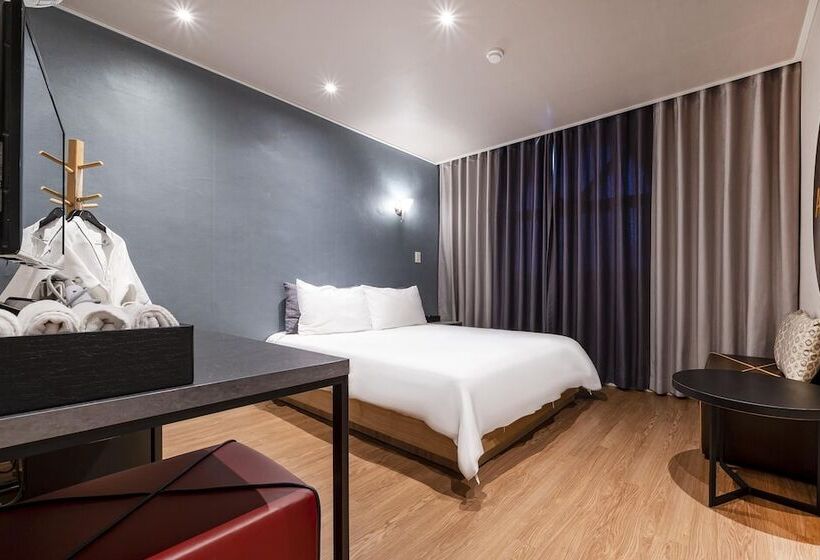 فندق على الطريق Taebaek Art Deco