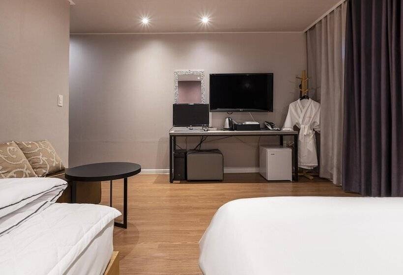 فندق على الطريق Taebaek Art Deco