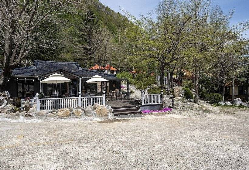 فندق على الطريق Taebaek Woojin