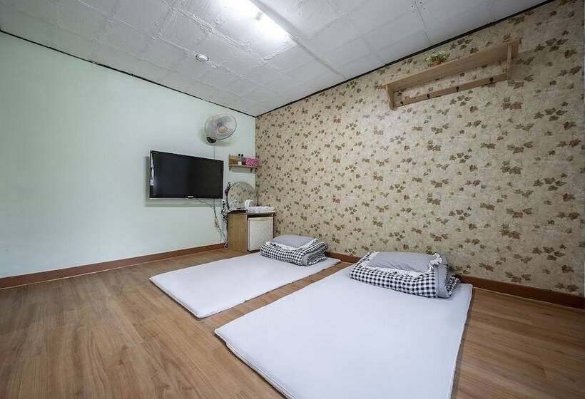 فندق على الطريق Taebaek Woojin