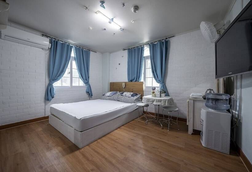 فندق على الطريق Taebaek Woojin