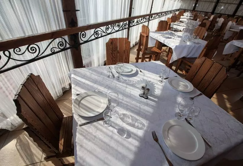 Park Hotel Maple Grove