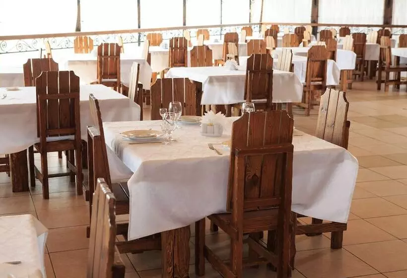 Park Hotel Maple Grove