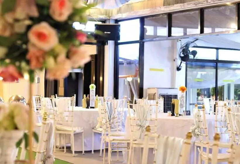 ペンション 8 Dragons Private Resort And Events Place By Cocotel