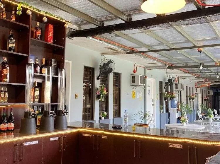 ペンション 8 Dragons Private Resort And Events Place By Cocotel