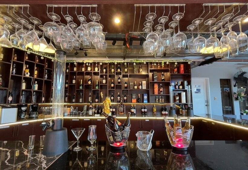 ペンション 8 Dragons Private Resort And Events Place By Cocotel