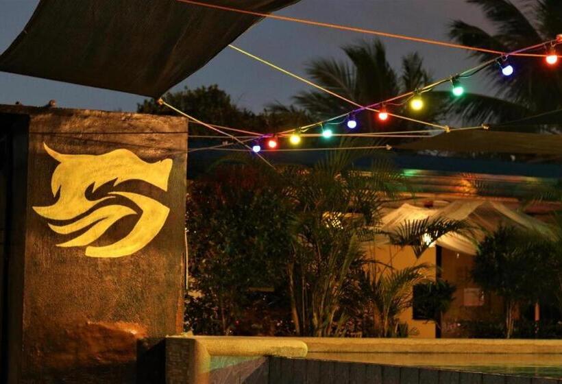 ペンション 8 Dragons Private Resort And Events Place By Cocotel