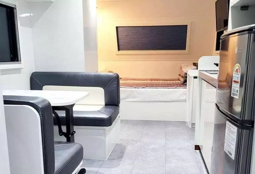 ペンション Hongcheon Coco Vivaldi Glamping Caravan