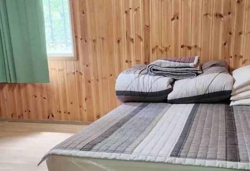 ペンション Hongcheon Coco Vivaldi Glamping Caravan