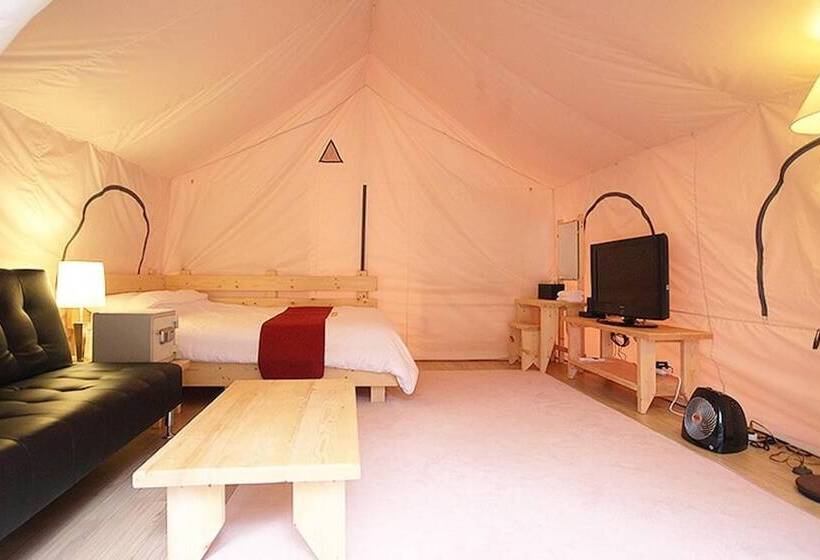 Pensione Hongcheon Coco Vivaldi Glamping Caravan