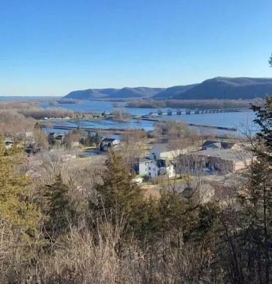 ペンション Little Bluff Inn