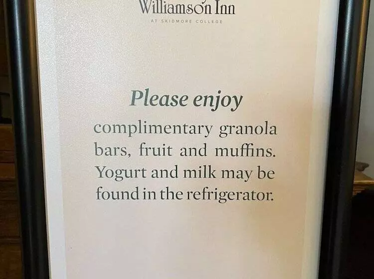 ペンション Surrey Williamson Inn