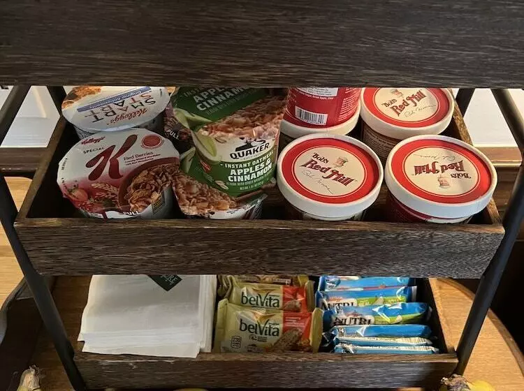 ペンション Surrey Williamson Inn