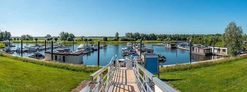 منتجع Europarcs Marina Strandbad