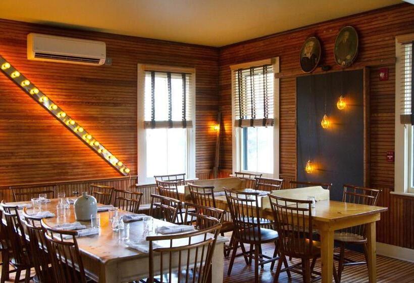 The North Branch Inn