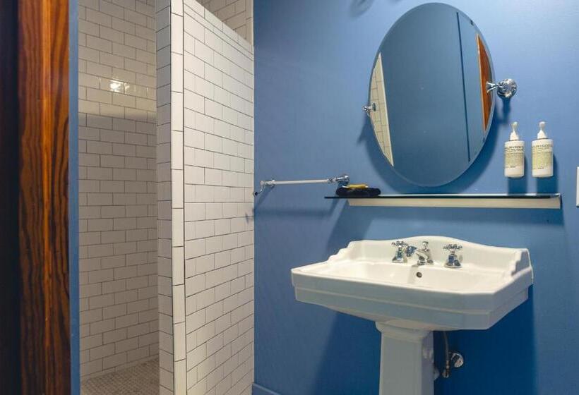 The North Branch Inn