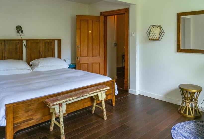 The North Branch Inn