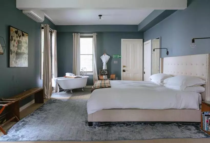 The North Branch Inn