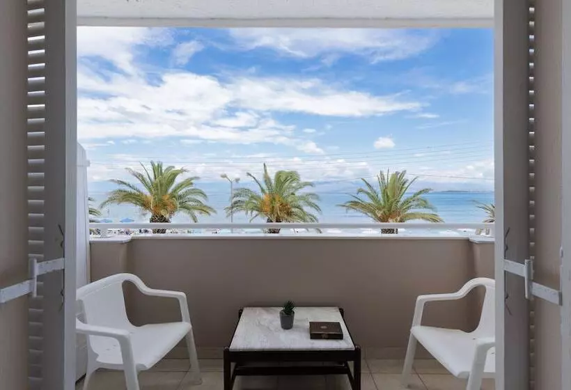 Aphrodite Beachfront Hotel By Konnect, Roda