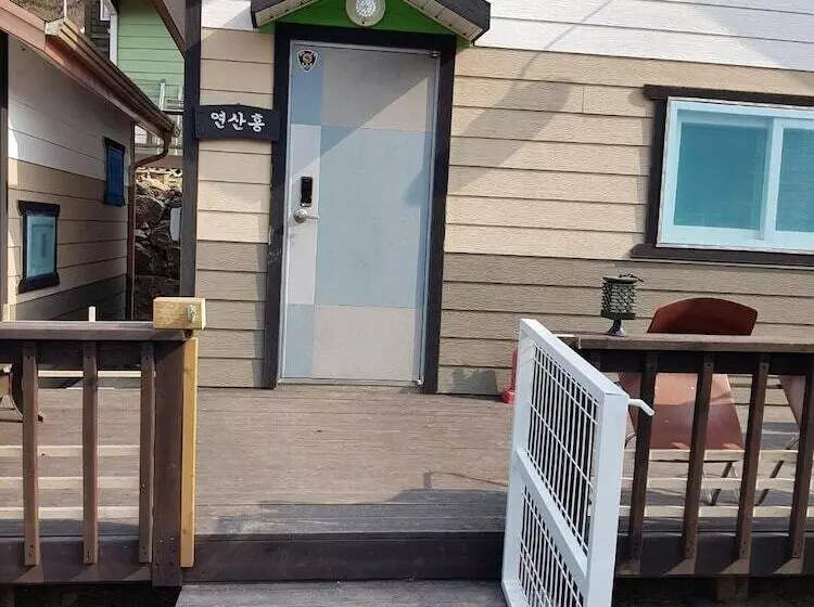 Hongcheon Daebakine Pension