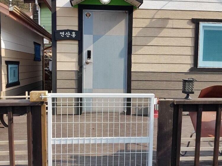 Hongcheon Daebakine Pension