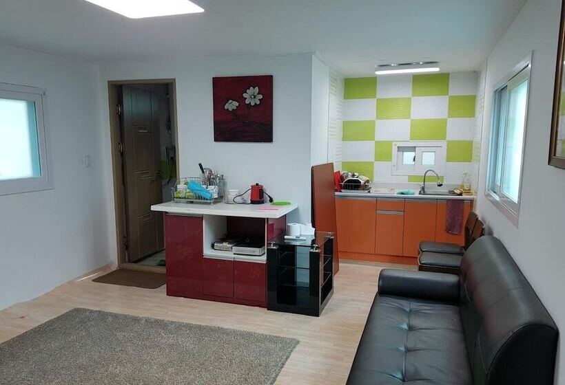 Hongcheon Daebakine Pension