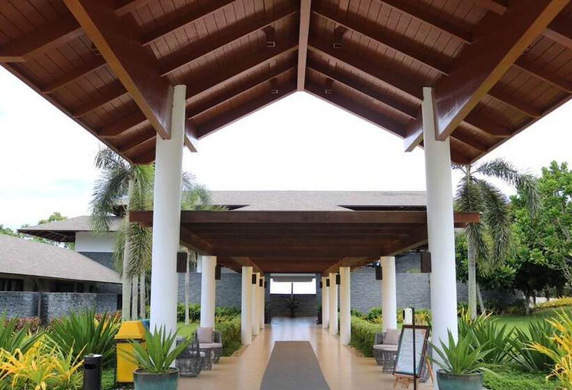 호텔 Cocoons Club Laiya