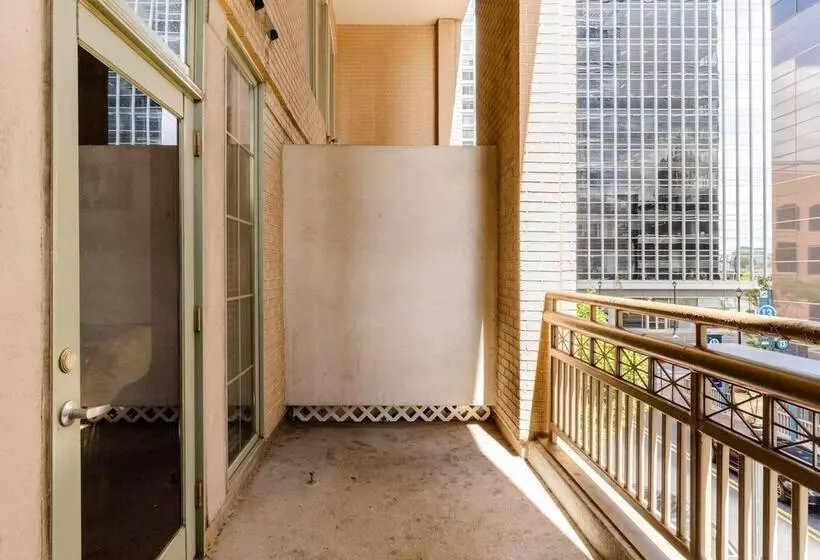 هتل Cozy Atlantic Station Midtown Loft