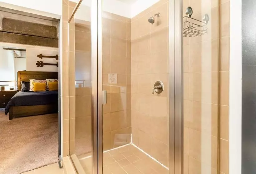 هتل Cozy Atlantic Station Midtown Loft